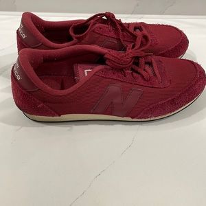 Mens new balance shoes size 11